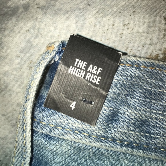 Abercrombie & Fitch High Rise Denim Shorts - Picture 2 of 9